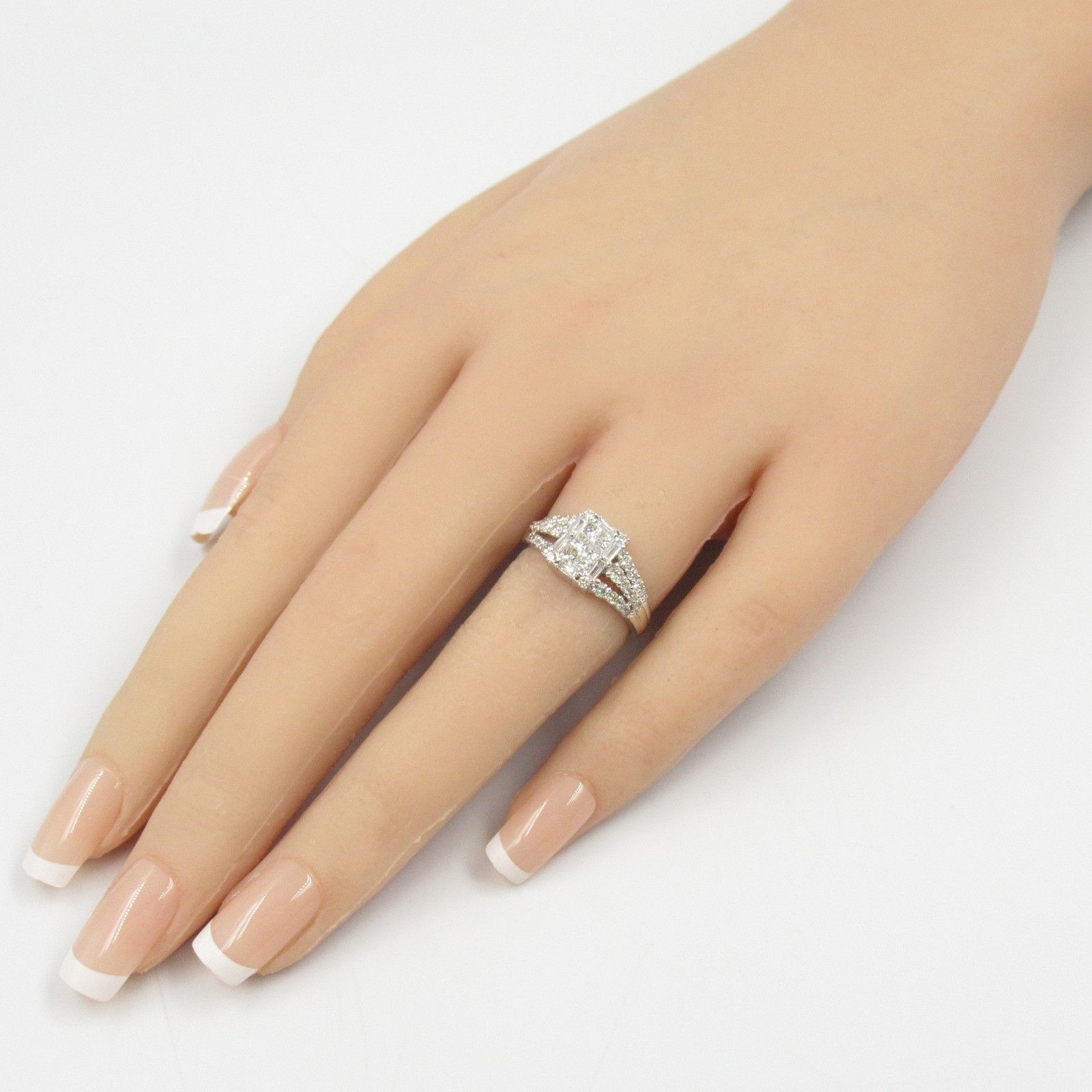 Other Other Platinum Diamond Ring Metal Ring in Great Condition Size ONE SIZE - 7 Thumbnail