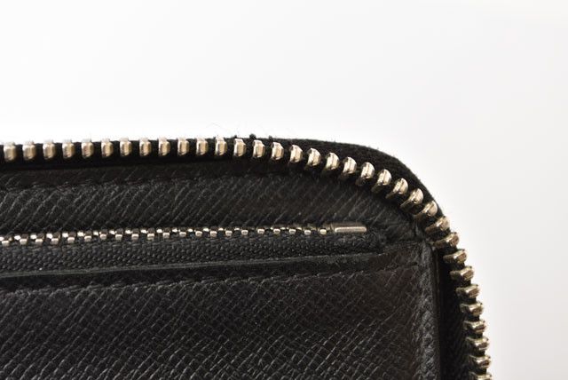 Louis Vuitton Louis Vuitton Louis Vuitton Damier Graphite Canvas Long Wallet N63095 Canvas Long Wallet N63095 in Great Condition Size ONE SIZE - 10 Thumbnail