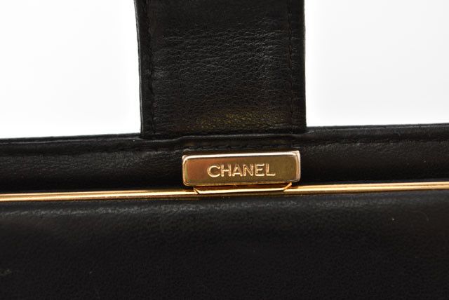 Chanel Chanel Chanel Caviar Skin Vintage Wallet Black Leather Short Wallet 2408m19-ch in Very Good Condition Size ONE SIZE - 9 Thumbnail