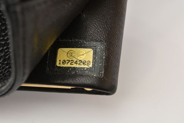 Chanel Chanel Chanel Caviar Skin Vintage Wallet Black Leather Short Wallet 2408m19-ch in Very Good Condition Size ONE SIZE - 15 Thumbnail