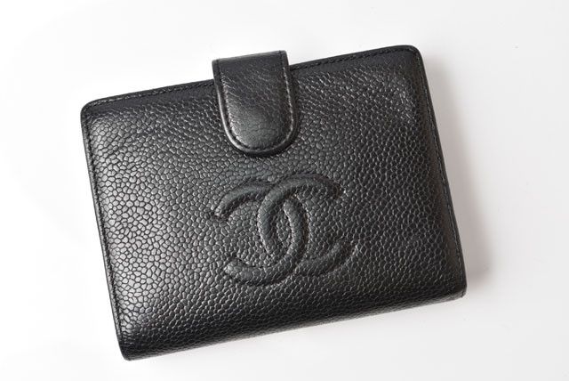Chanel Chanel Chanel Caviar Skin Vintage Wallet Black Leather Short Wallet 2408m19-ch in Very Good Condition Size ONE SIZE - 2 Thumbnail