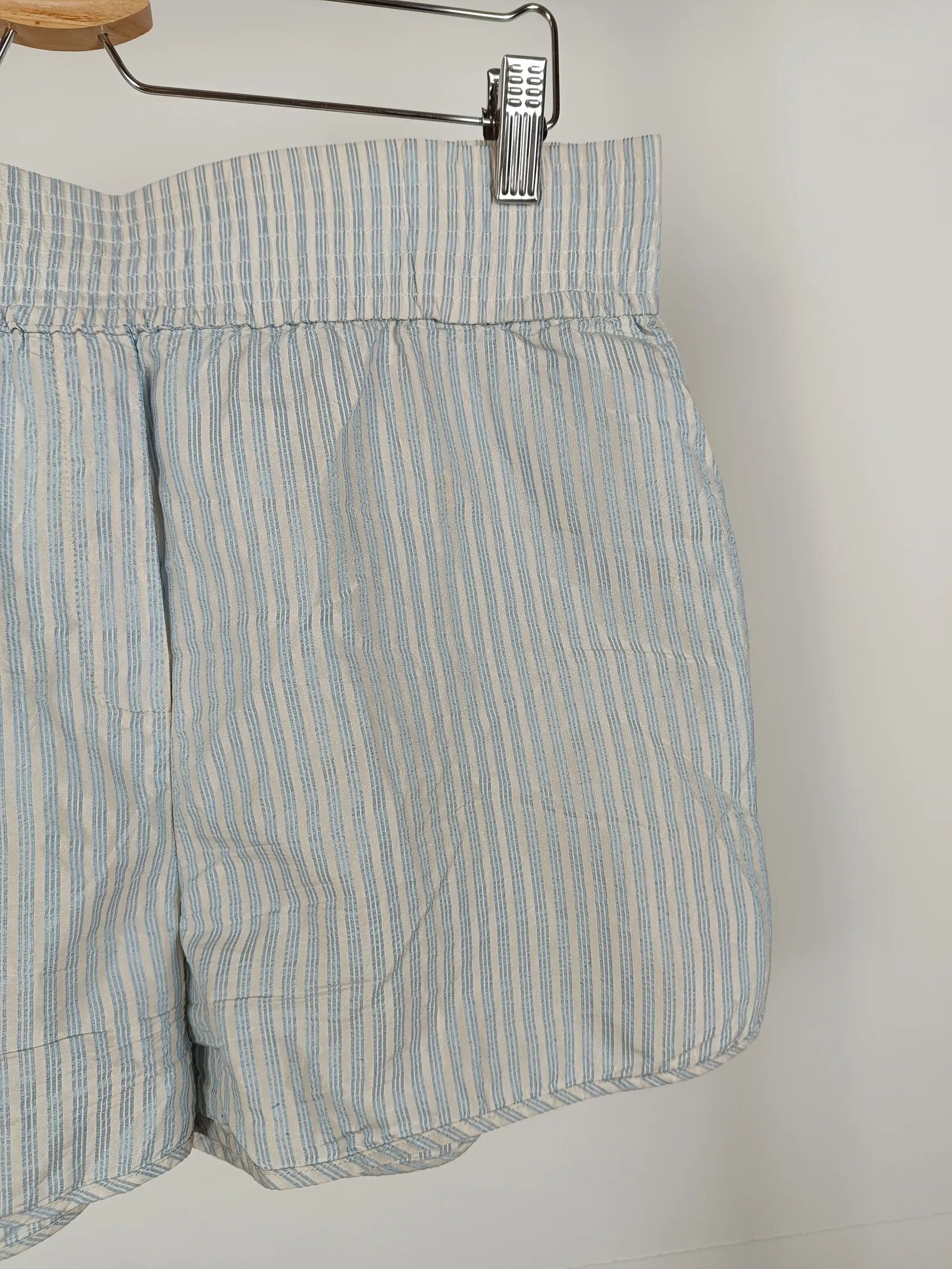 H&M H&M Studio Shorts Size 27" / US 4 / IT 40 - 4 Thumbnail