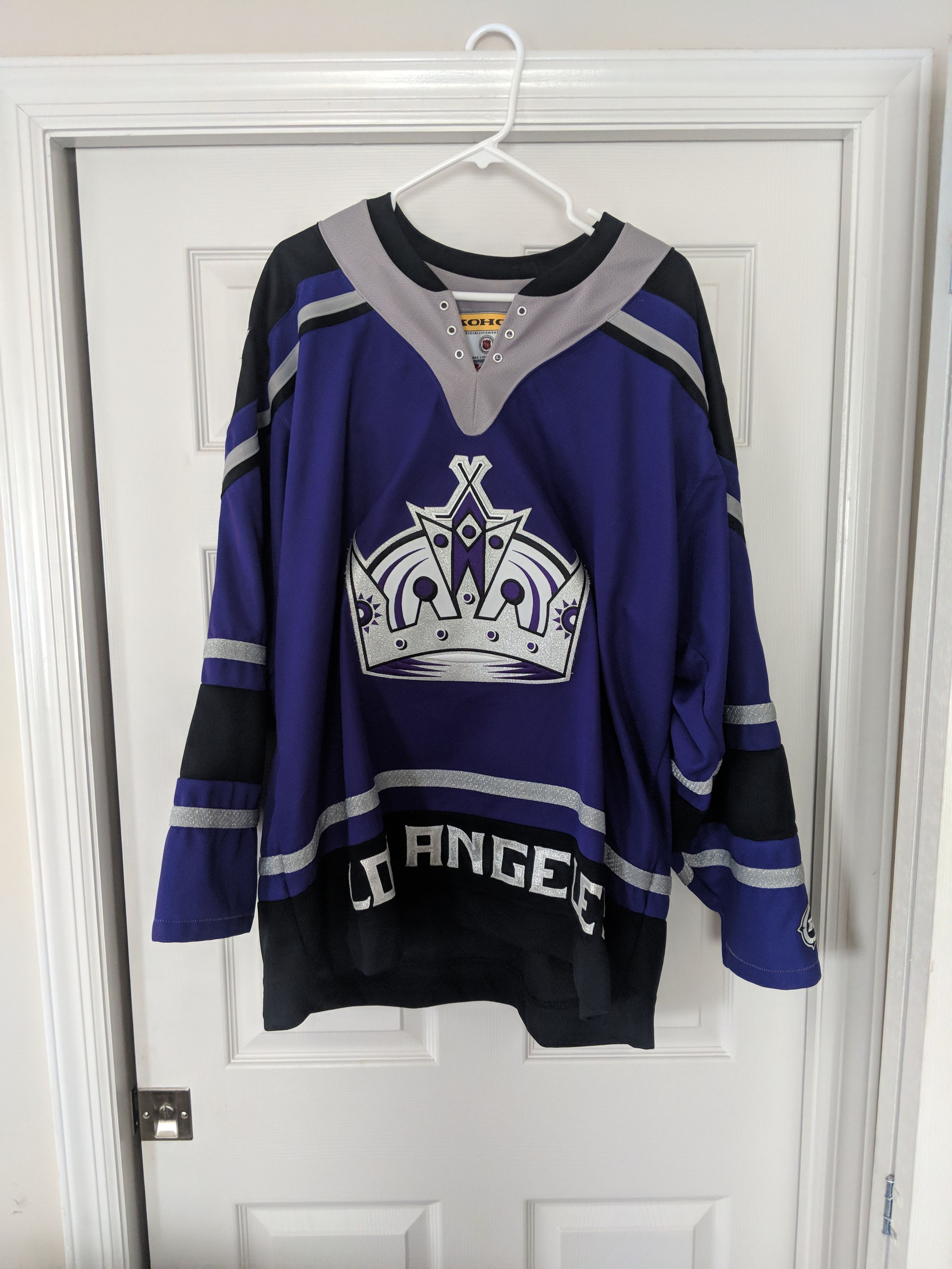 Koho Authentic Coat Of Arms Shield Los Angeles Kings NHL Jersey LA Purple 52