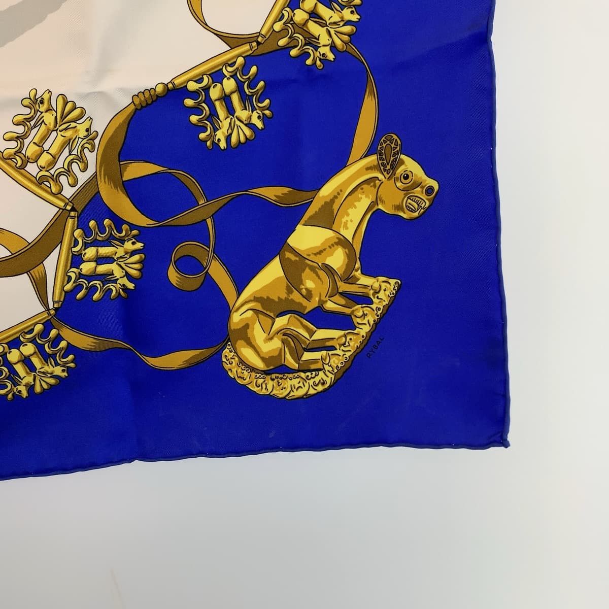 Hermes Hermes Hermes Silk Scarf LES CAVALIERS D'OR 90cm Canvas Scarf in Very Good Condition Size ONE SIZE - 10 Thumbnail