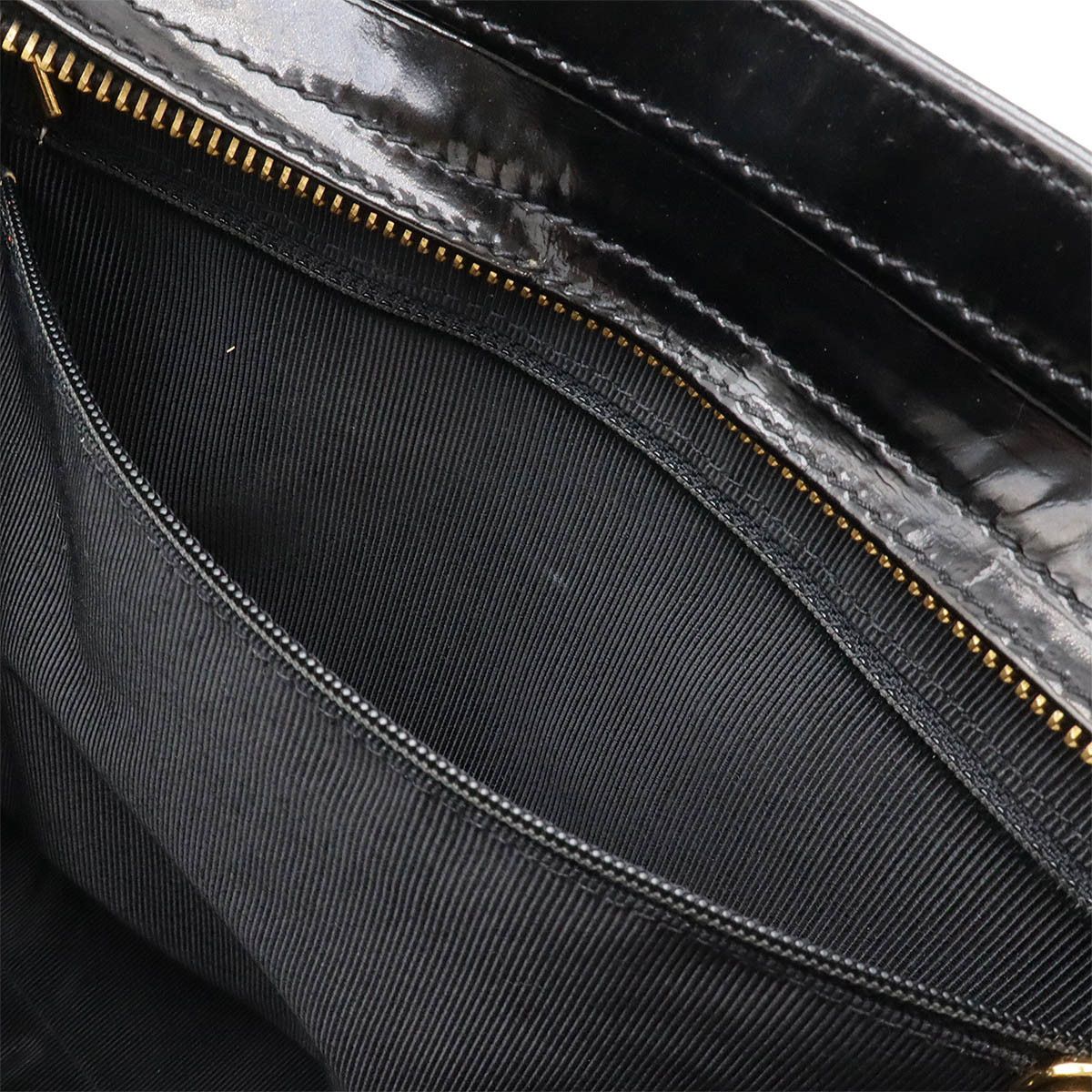 Chanel Chanel Chanel Coco Mark Chain Shoulder Bag Black Leather Shoulder Bag in Very Good Condition Size ONE SIZE - 7 Thumbnail