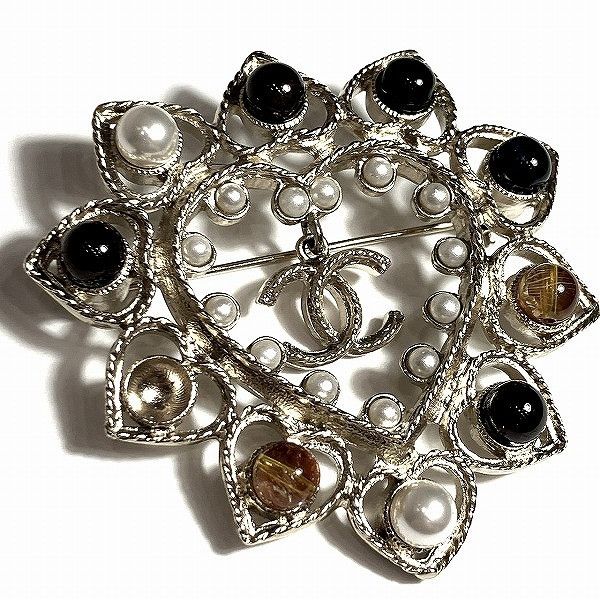 Chanel Chanel Chanel Coco Mark Heart Stone Brooch A19B Metal Brooch A19B in Good Condition Size ONE SIZE - 3 Thumbnail