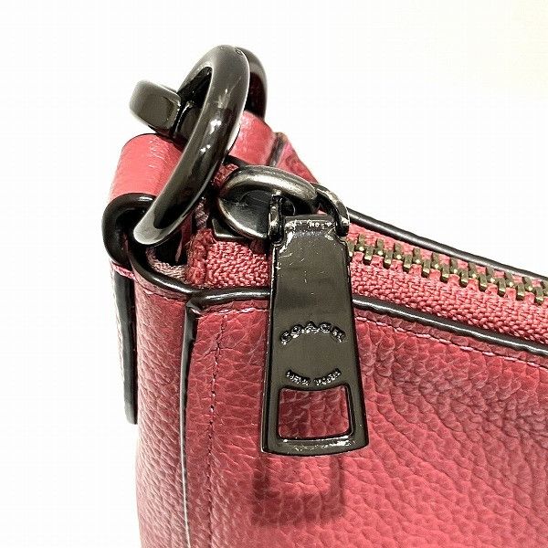 Coach Coach Coach Chelsea Leather Crossbody Bag 58819 Leather Crossbody Bag 58819 in Good Condition Size ONE SIZE - 8 Thumbnail