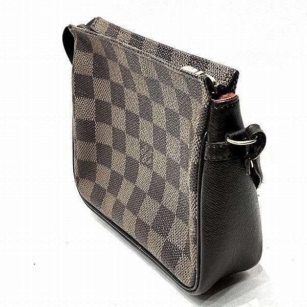 Louis Vuitton Louis Vuitton Louis Vuitton Damier Makeup Bag N51982 Canvas Handbag N51982 in Good Condition Size ONE SIZE - 9 Thumbnail
