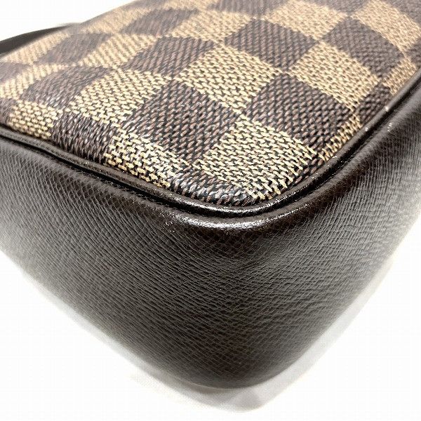 Louis Vuitton Louis Vuitton Louis Vuitton Damier Makeup Bag N51982 Canvas Handbag N51982 in Good Condition Size ONE SIZE - 4 Thumbnail