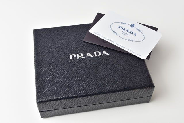 Prada Prada Prada Leather Mini Wallet 1MV204 Leather Short Wallet 1MV204 in Pristine Condition Size ONE SIZE - 9 Thumbnail