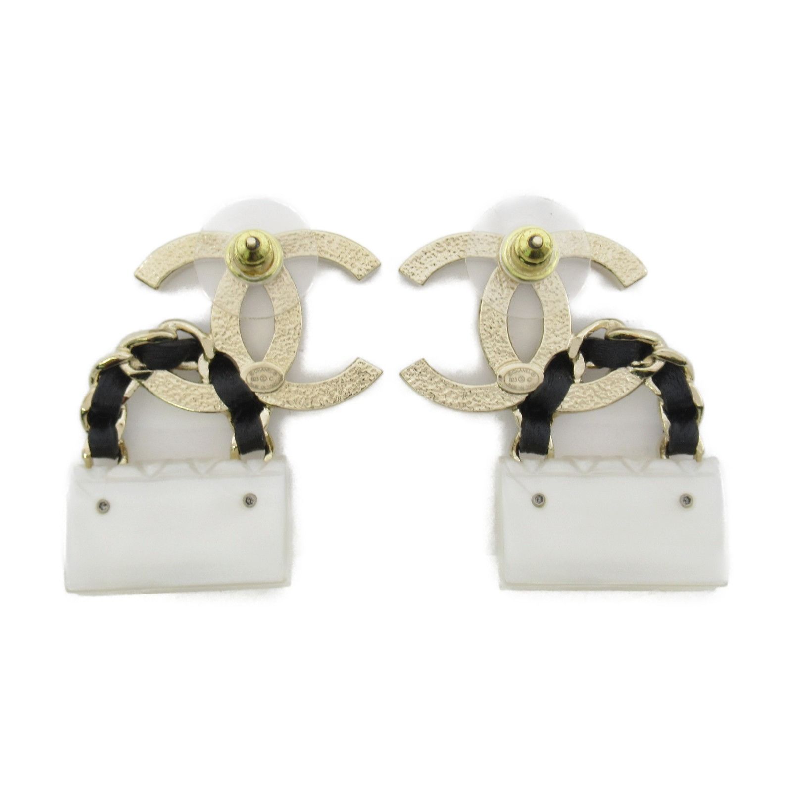 Chanel Chanel CC Matelasse Bag Earrings Metal Earrings B23C in Great Condition Size ONE SIZE - 2 Thumbnail