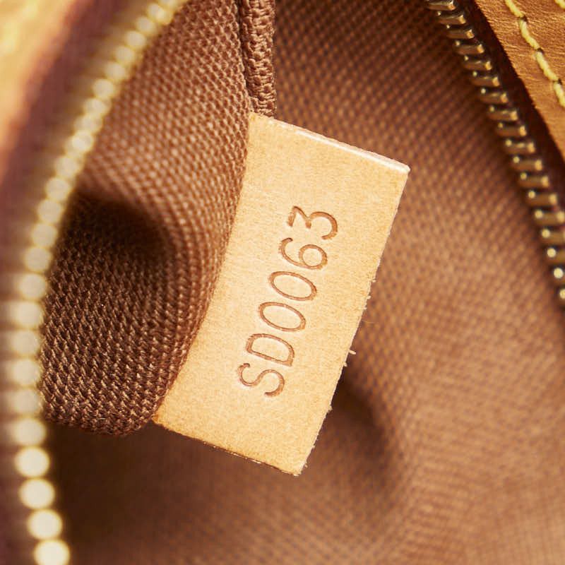 Louis Vuitton Louis Vuitton Louis Vuitton Mini Looping Handbag M51147 Canvas Handbag M51147 in Very Good Condition Size ONE SIZE - 8 Thumbnail