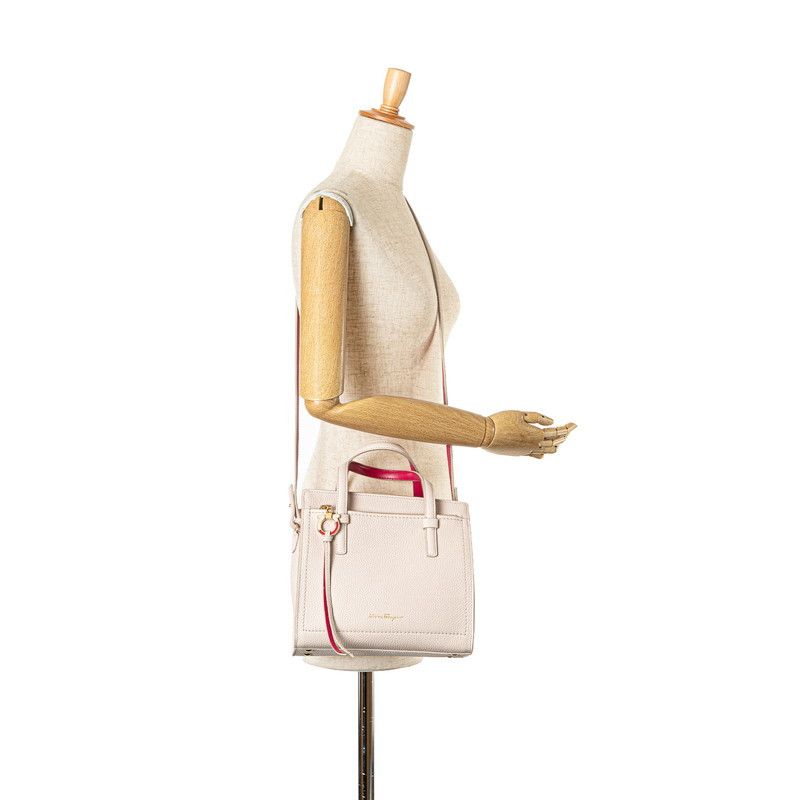 Salvatore Ferragamo Salvatore Ferragamo Salvatore Ferragamo Gancini Amy Leather 2WAY Handbag Leather Handbag EE-21 F478 in Great Condition Size ONE SIZE - 8 Thumbnail