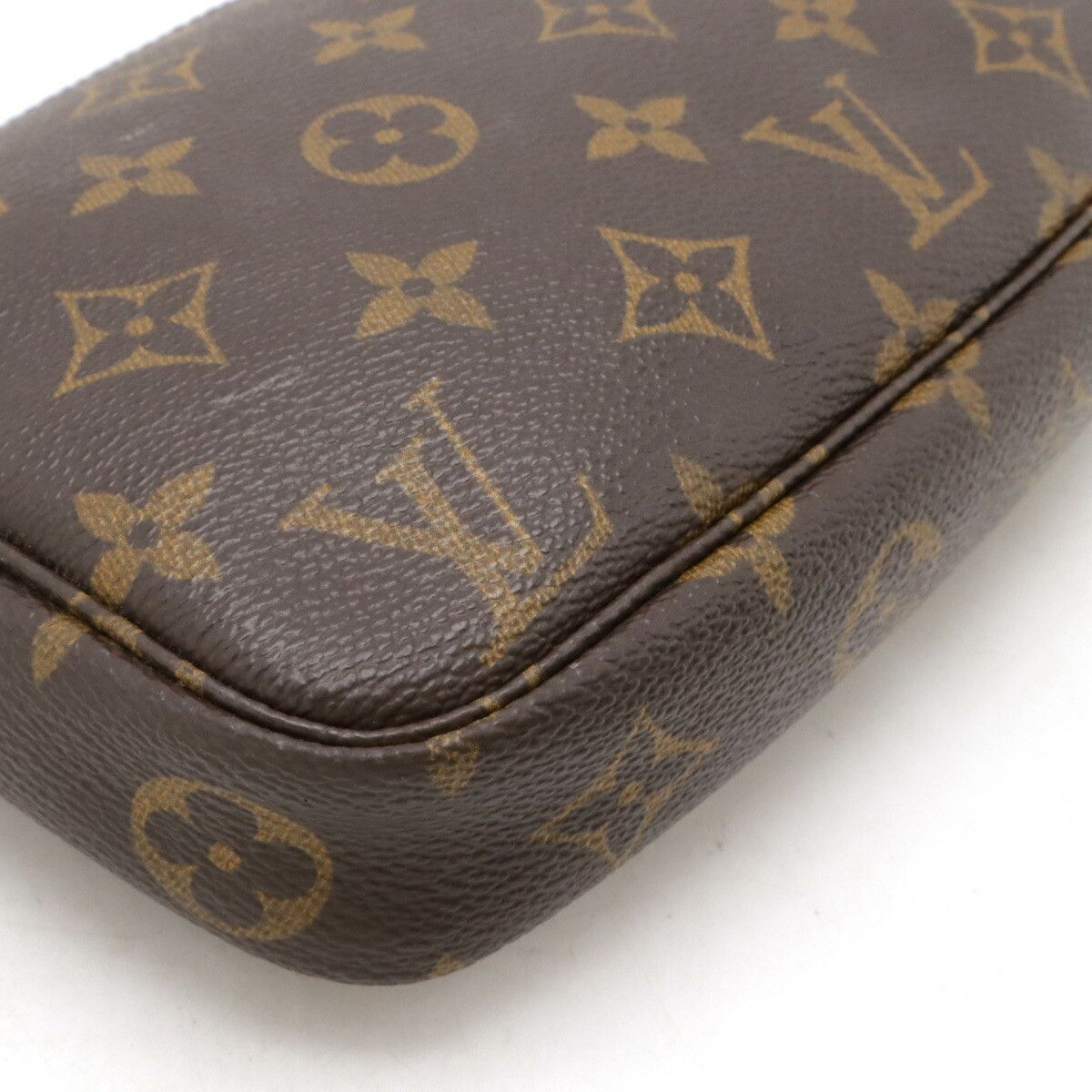 Louis Vuitton Louis Vuitton Louis Vuitton Monogram Pochette Accessoires Clutch M51980 Canvas Clutch Bag M51980 in Good Condition Size ONE SIZE - 3 Thumbnail