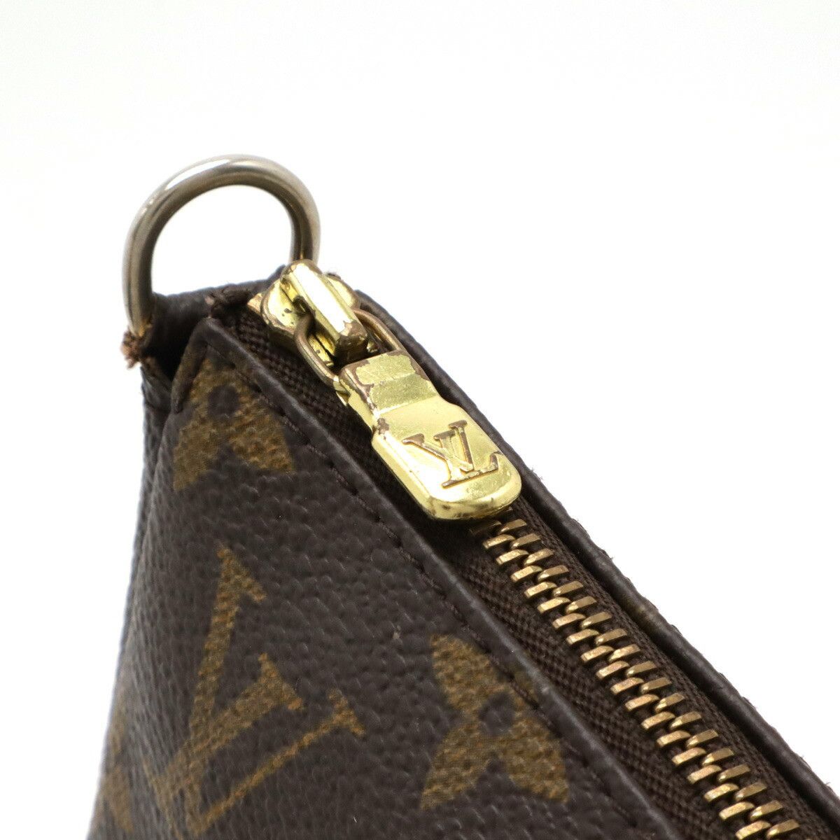 Louis Vuitton Louis Vuitton Louis Vuitton Monogram Pochette Accessoires Clutch M51980 Canvas Clutch Bag M51980 in Good Condition Size ONE SIZE - 4 Thumbnail