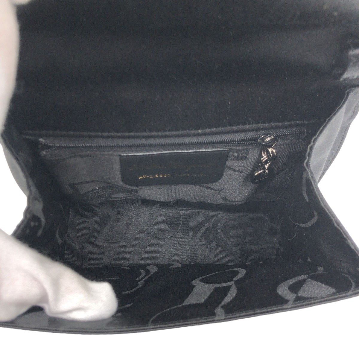 Salvatore Ferragamo Salvatore Ferragamo Salvatore Ferragamo Vara Rhinestone Satin Crossbody Canvas Crossbody Bag in Very Good Condition Size ONE SIZE - 9 Thumbnail