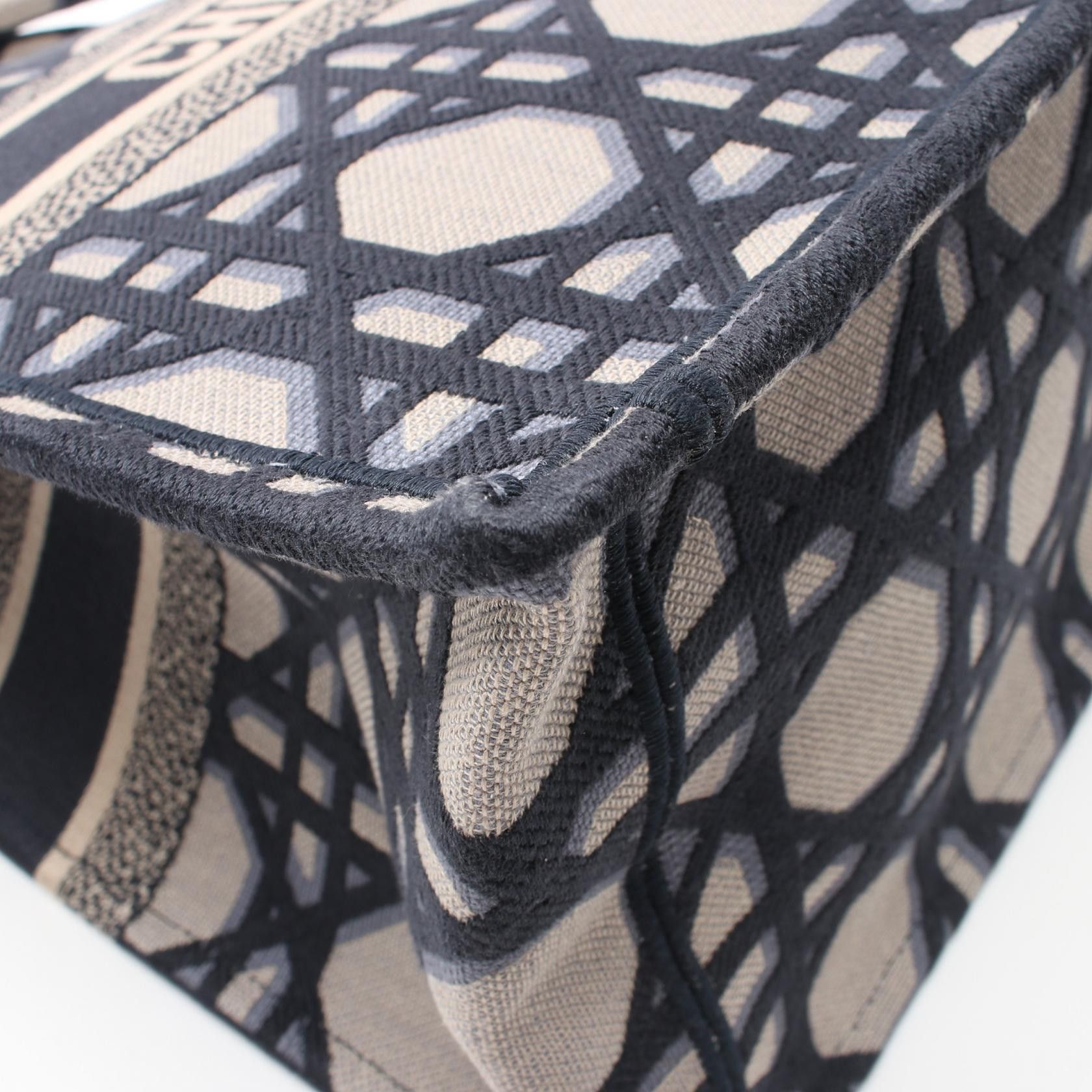 Dior Dior Book Tote Large Canvas Tote Bag 2101218171693 in Great Condition Size ONE SIZE - 6 Thumbnail