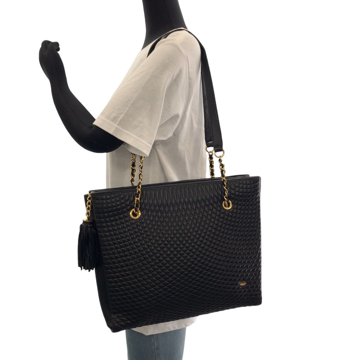 Bally Bally Bally Vintage Quilted Leather Fringe Chain Tote Leather Tote Bag in Very Good Condition Size ONE SIZE - 7 Thumbnail