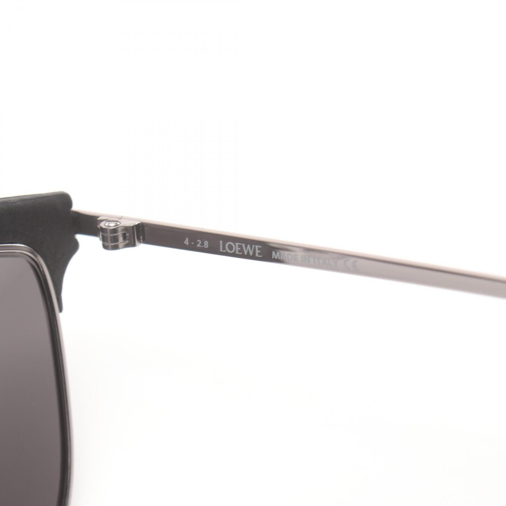 Loewe Loewe Leather Trim Oversized Tinted Sunglasses Plastic Sunglasses LW40006U 20A in Excellent Condition Size ONE SIZE - 4 Thumbnail
