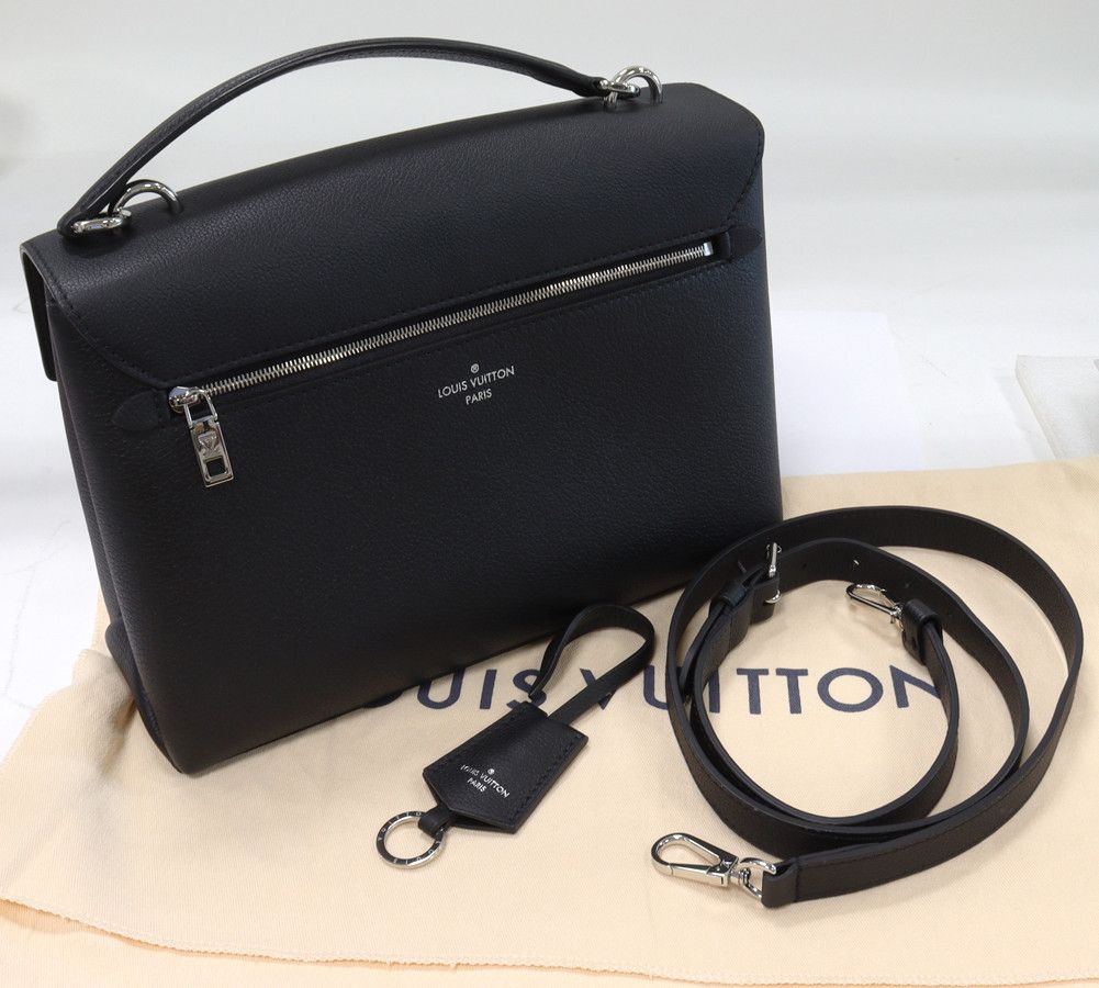 Louis Vuitton Louis Vuitton Louis Vuitton Mylockme Noir Leather Bag M54849 Leather Handbag M54849 in Great Condition Size ONE SIZE - 3 Thumbnail