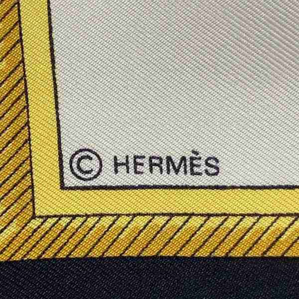 Hermes Hermes Hermes Silk Scarf with Carriage Design Canvas Scarf in Good Condition Size ONE SIZE - 3 Thumbnail