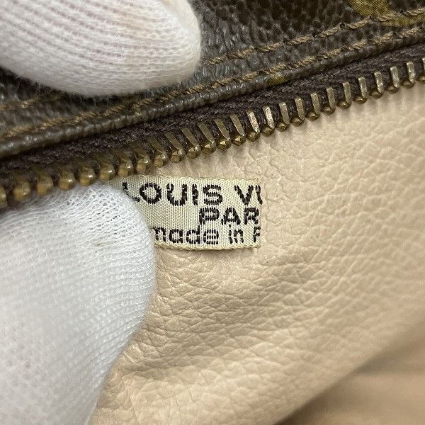 Louis Vuitton Louis Vuitton Louis Vuitton Monogram Toiletry Pouch M47522 Canvas Clutch Bag M47522 in Good Condition Size ONE SIZE - 5 Thumbnail