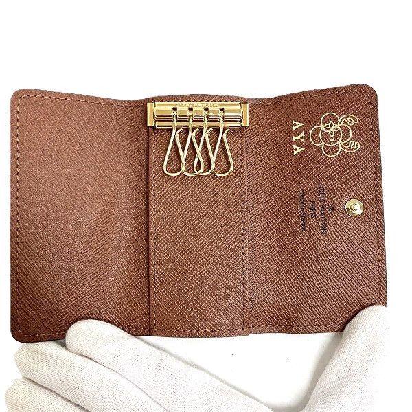 Louis Vuitton Louis Vuitton Louis Vuitton Monogram Key Case M69517 Canvas Key Holder M69517 in Pristine Condition Size ONE SIZE - 2 Thumbnail