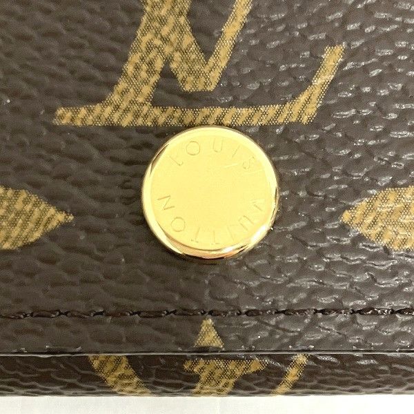 Louis Vuitton Louis Vuitton Louis Vuitton Monogram Key Case M69517 Canvas Key Holder M69517 in Pristine Condition Size ONE SIZE - 7 Thumbnail