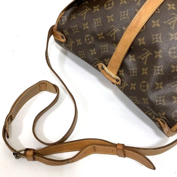 Louis Vuitton Louis Vuitton Louis Vuitton Monogram Saumur 35 Shoulder Bag M42254 Canvas Crossbody Bag M42254 in Fair Condition Size ONE SIZE - 9 Thumbnail