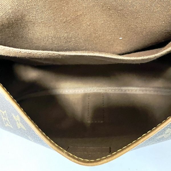 Louis Vuitton Louis Vuitton Louis Vuitton Monogram Saumur 35 Shoulder Bag M42254 Canvas Crossbody Bag M42254 in Fair Condition Size ONE SIZE - 6 Thumbnail
