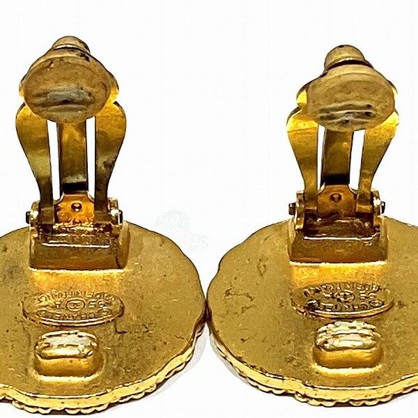 Chanel Chanel Chanel Vintage Round Coco Mark Earrings Metal Earrings in Good Condition Size ONE SIZE - 5 Thumbnail