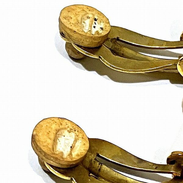 Chanel Chanel Chanel Vintage Round Coco Mark Earrings Metal Earrings in Good Condition Size ONE SIZE - 8 Thumbnail