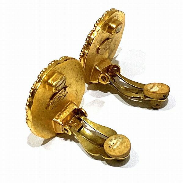 Chanel Chanel Chanel Vintage Round Coco Mark Earrings Metal Earrings in Good Condition Size ONE SIZE - 3 Thumbnail