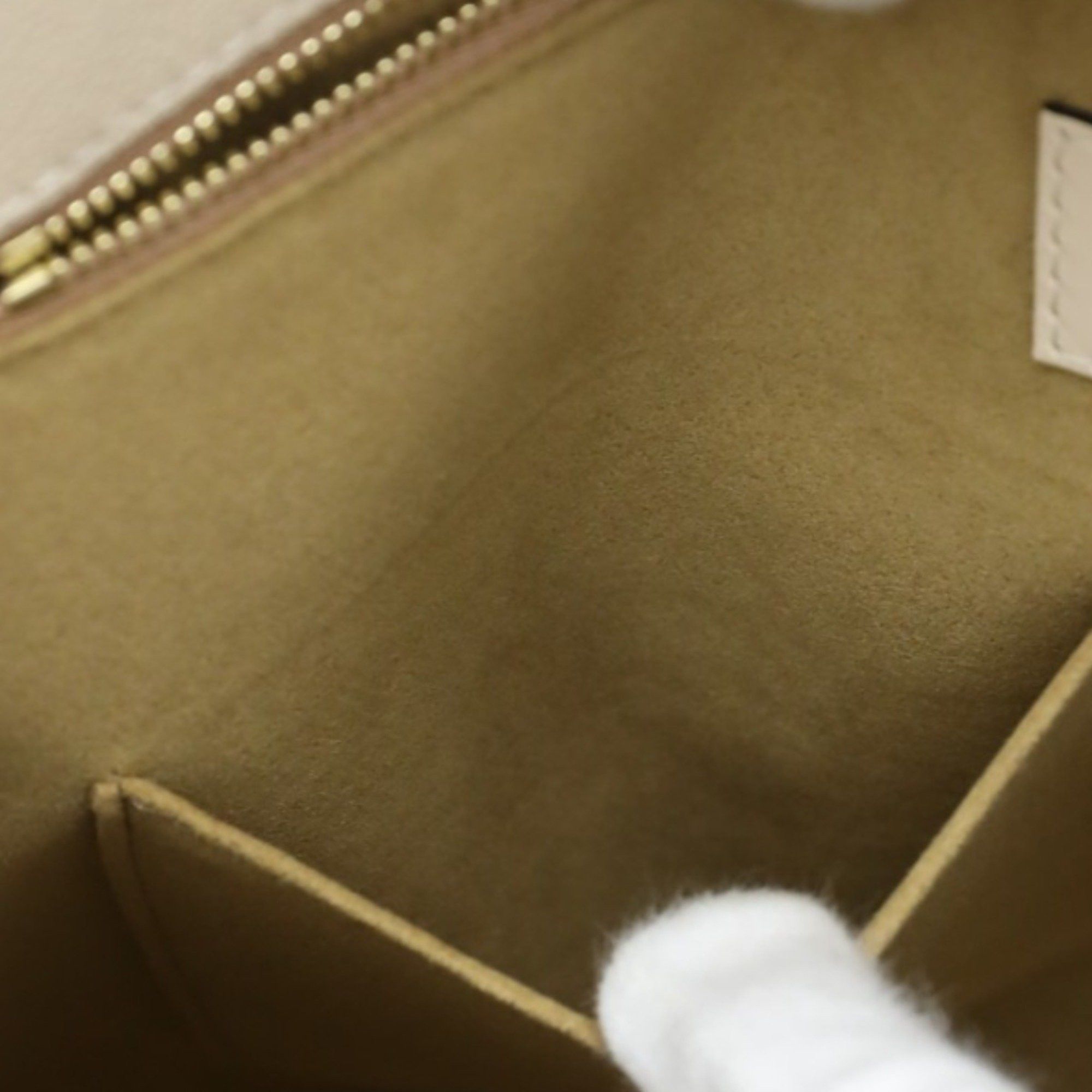 Louis Vuitton Louis Vuitton Tote Bag On the Go GM Monogram Shoulder Empreinte M45081 Beige LV Size ONE SIZE - 16 Thumbnail
