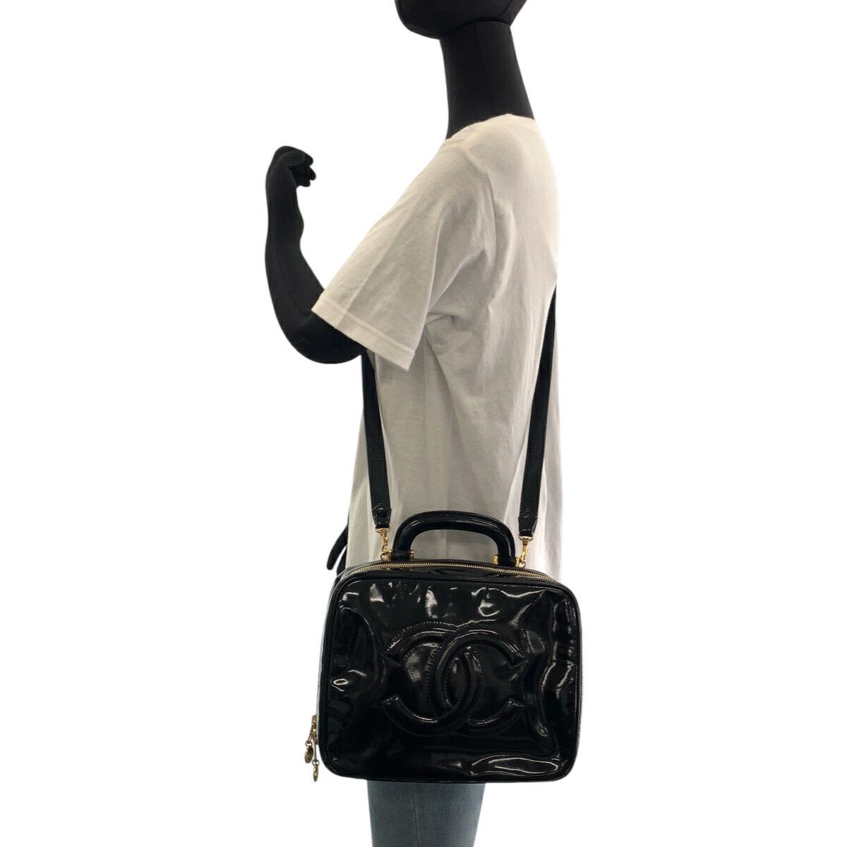 Chanel Chanel Chanel Patent Leather Coco Mark Shoulder Handbag Leather Handbag in Very Good Condition Size ONE SIZE - 7 Thumbnail