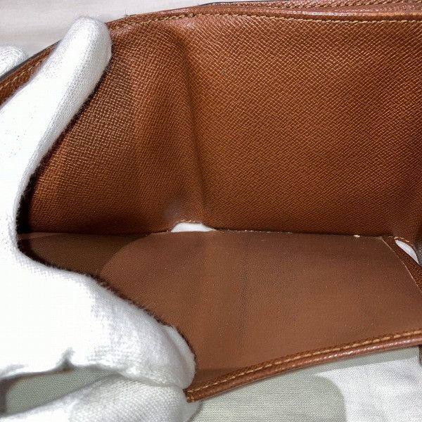 Louis Vuitton Louis Vuitton Louis Vuitton Monogram Wallet M61652 Canvas Short Wallet M61652 in Good Condition Size ONE SIZE - 5 Thumbnail