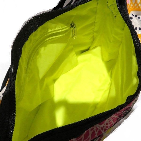 Other Other LeSportsac Floral Nylon Shoulder Bag Canvas Crossbody Bag in Pristine Condition Size ONE SIZE - 6 Thumbnail