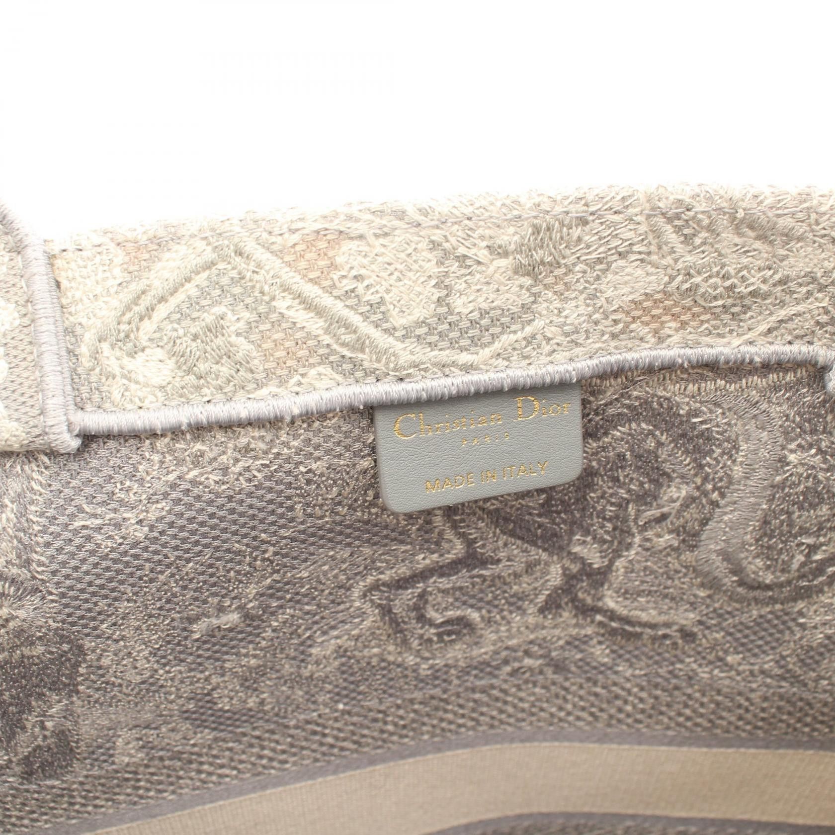 Dior Dior Embroidered Book Tote Canvas Tote Bag M1286ZTDT in Very Good Condition Size ONE SIZE - 4 Thumbnail