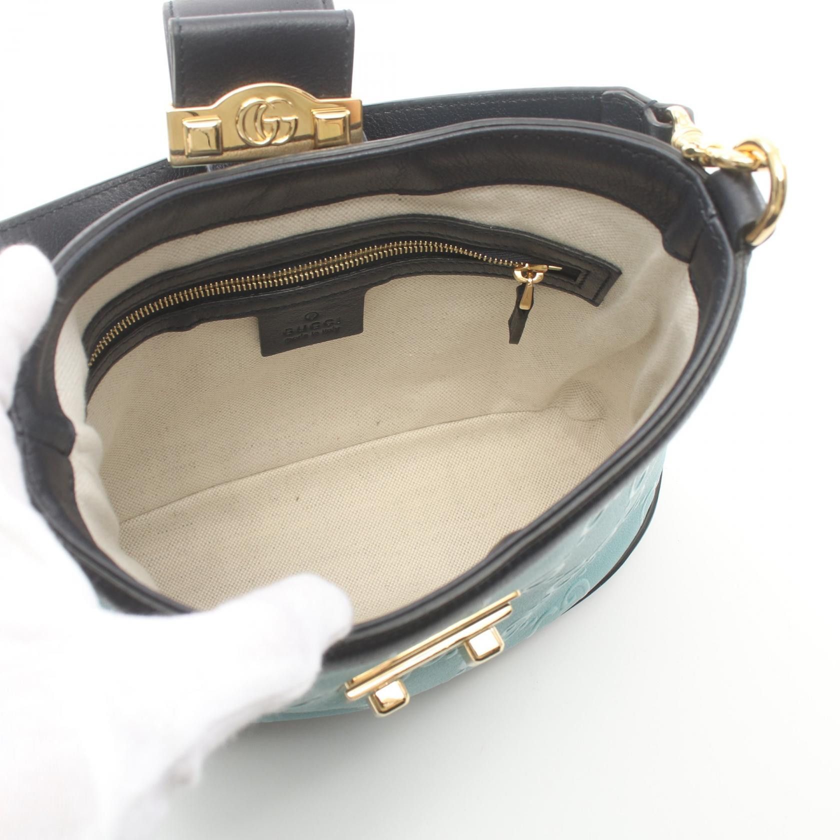 Gucci Gucci GG Small Leather Chain Shoulder Leather Handbag in Great Condition Size ONE SIZE - 3 Thumbnail