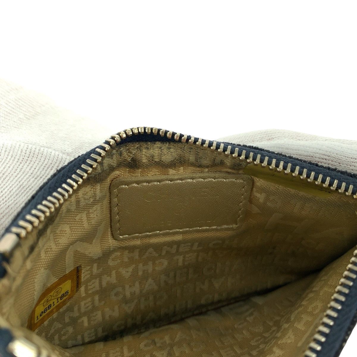Chanel Chanel Chanel Denim Coin Case with Chain Denim Coin Case 406989 in Very Good Condition Size ONE SIZE - 8 Thumbnail