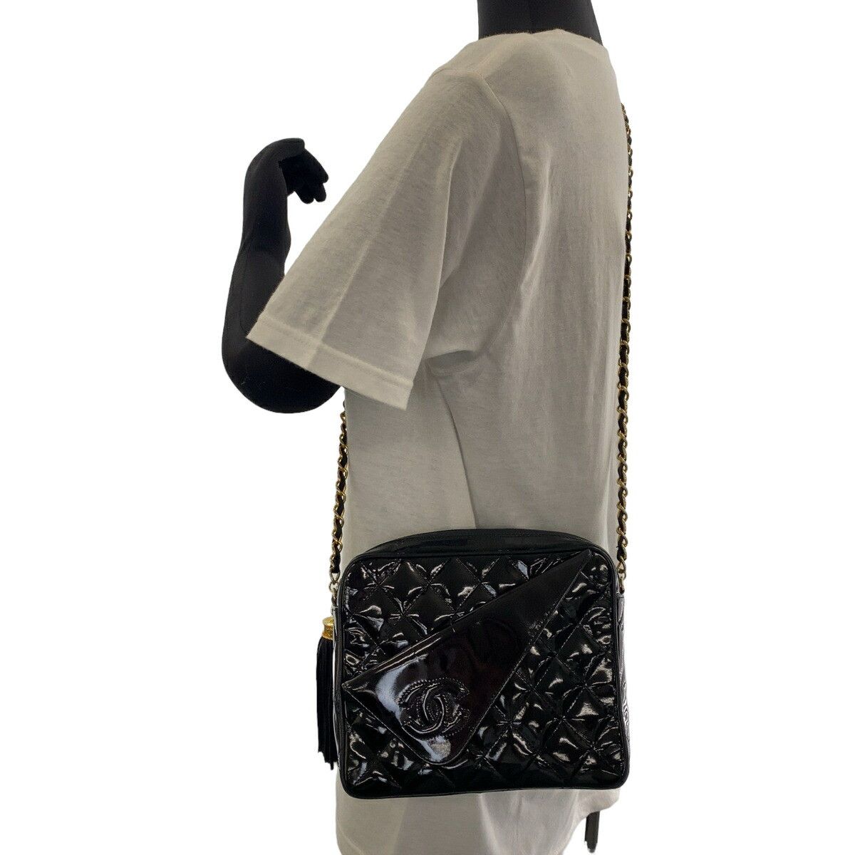 Chanel Chanel Chanel Vintage Patent Leather Fringe Shoulder Bag Leather Crossbody Bag Size ONE SIZE - 7 Thumbnail