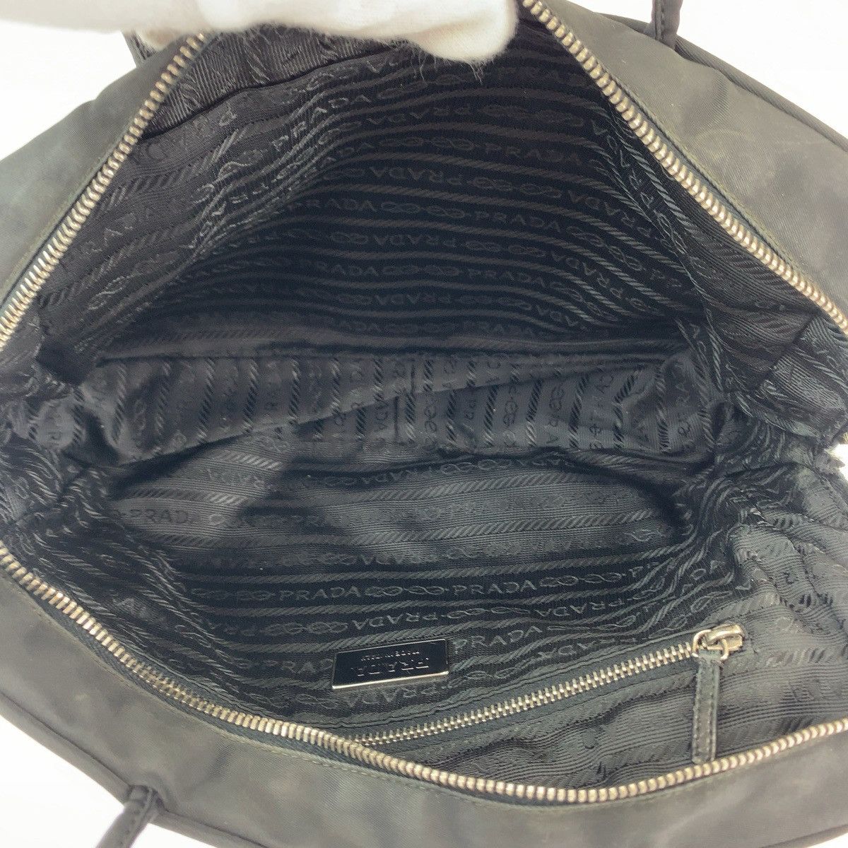Prada Prada Prada Nylon Tessuto Logo Plate Shoulder Bag Canvas Crossbody Bag in Very Good Condition Size ONE SIZE - 9 Thumbnail