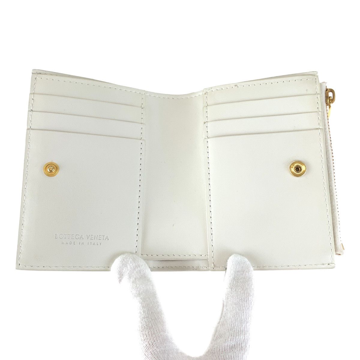 Bottega Veneta Bottega Veneta Bottega Veneta White Leather Compact Wallet Leather Short Wallet 400838 in Very Good Condition Size ONE SIZE - 3 Thumbnail