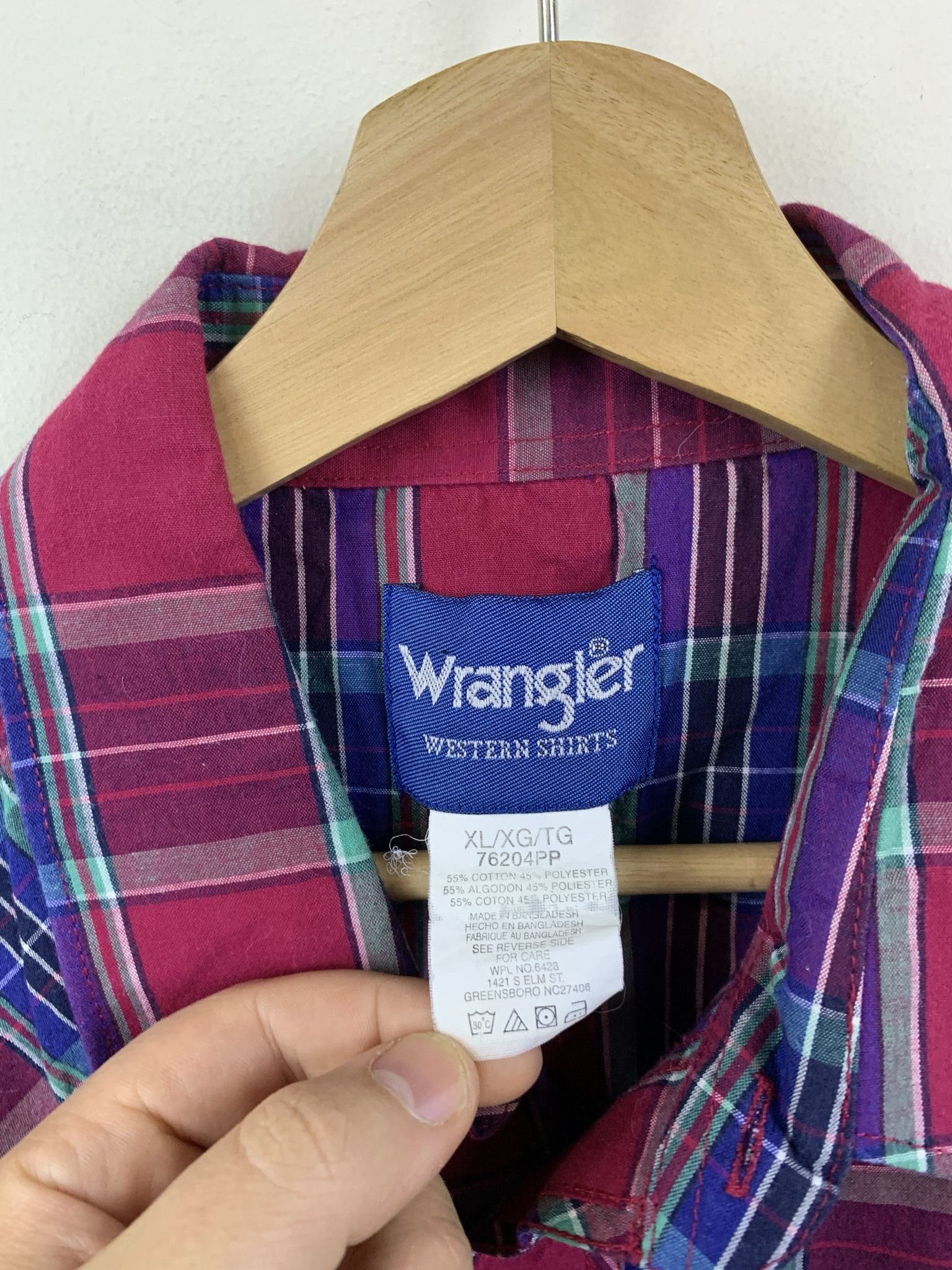 Flannel × Vintage Vintage 1990s Wrangler Red Check Western Pearl Snap Shirt Size XL Size US XL / EU 56 / 4 - 2 Thumbnail
