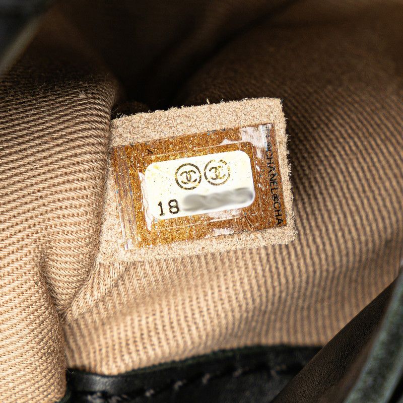 Chanel Chanel Chanel Leather Coco Mark Chain Shoulder Bag Leather Shoulder Bag in Very Good Condition Size ONE SIZE - 8 Thumbnail