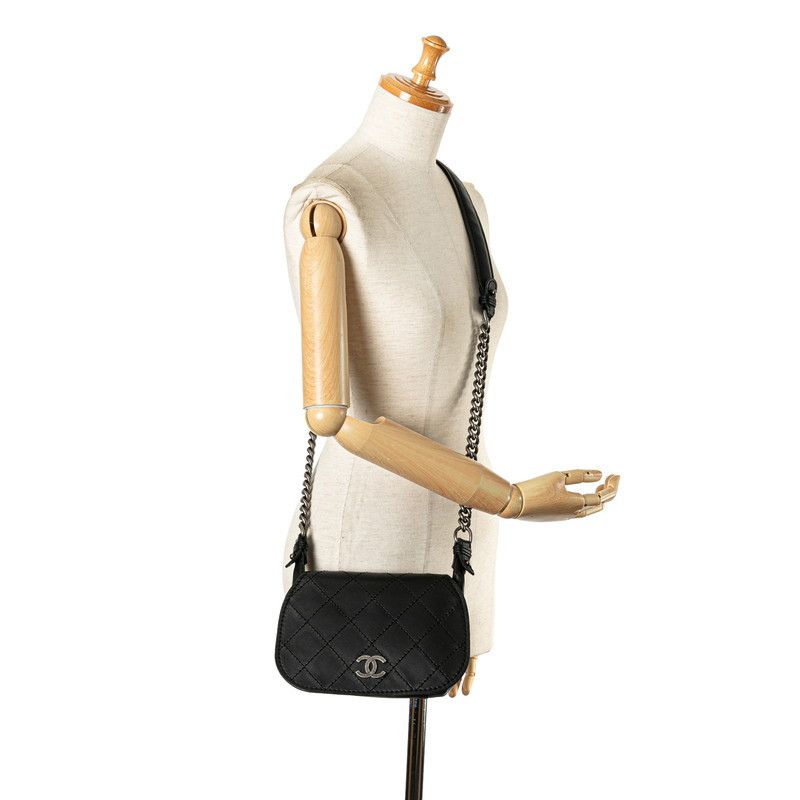 Chanel Chanel Chanel Leather Coco Mark Chain Shoulder Bag Leather Shoulder Bag in Very Good Condition Size ONE SIZE - 9 Thumbnail