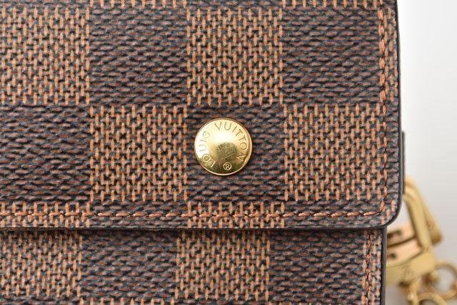 Louis Vuitton Louis Vuitton Louis Vuitton Damier Canvas Accordion Wallet N60002 Canvas Long Wallet N60002 in Great Condition Size ONE SIZE - 3 Thumbnail