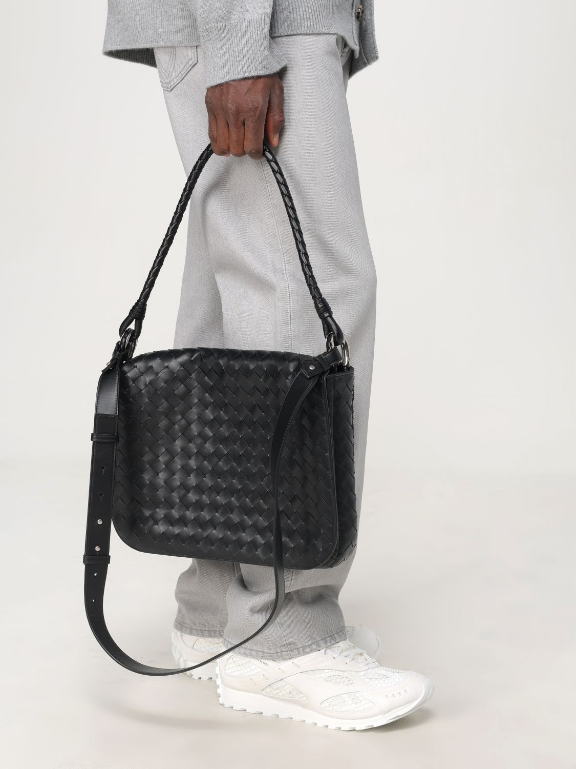Bottega Veneta Bottega Veneta Shoulder Bag Men Black Size ONE SIZE - 2 Thumbnail
