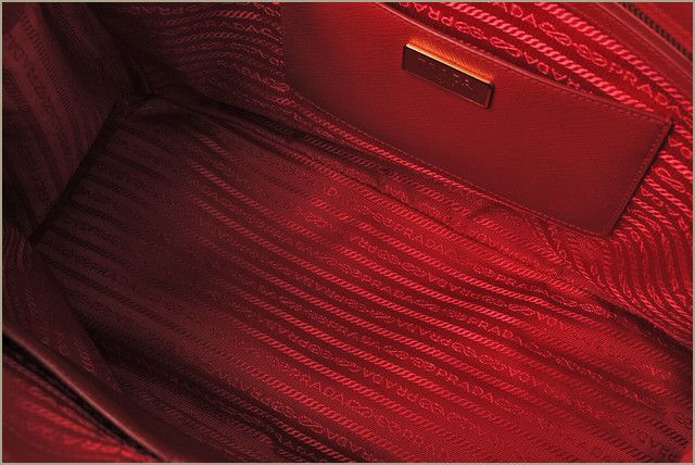 Prada Prada Prada Saffiano 2way Handbag/Shoulder Bag Red Others Handbag B1786T in Pristine Condition Size ONE SIZE - 5 Thumbnail