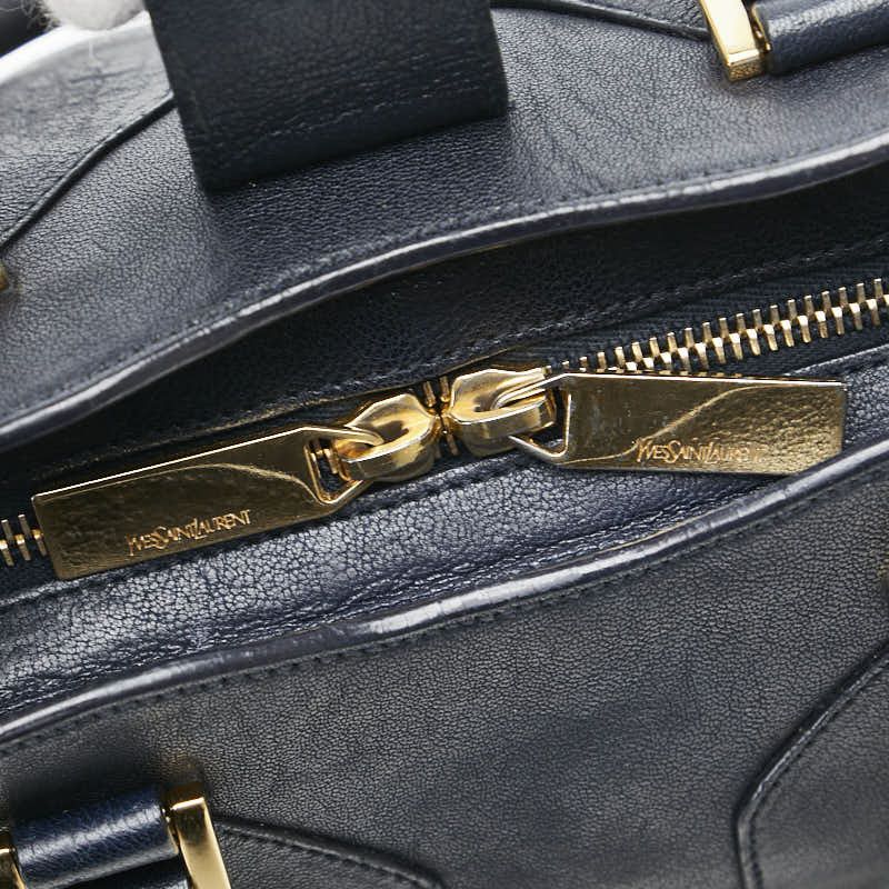 Yves Saint Laurent Yves Saint Laurent Yves Saint Laurent Cabas Chyc Leather Handbag Leather Handbag in Very Good Condition Size ONE SIZE - 7 Thumbnail